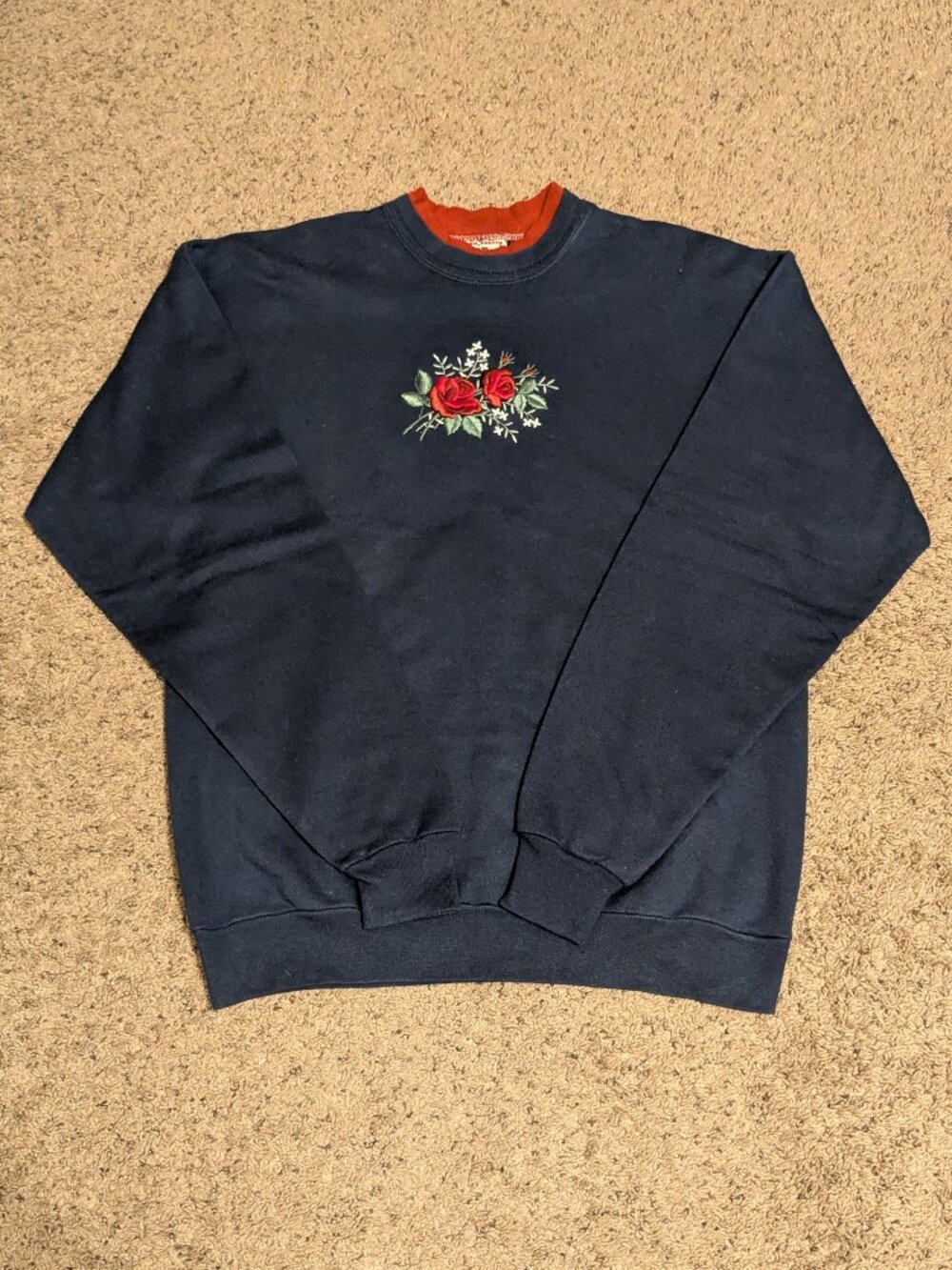 90s Vintage Morning Sun Granny Sweatshirt Navy Red Roses Embroidered Medium